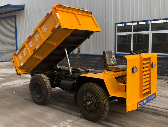 4吨电动矿用运输车